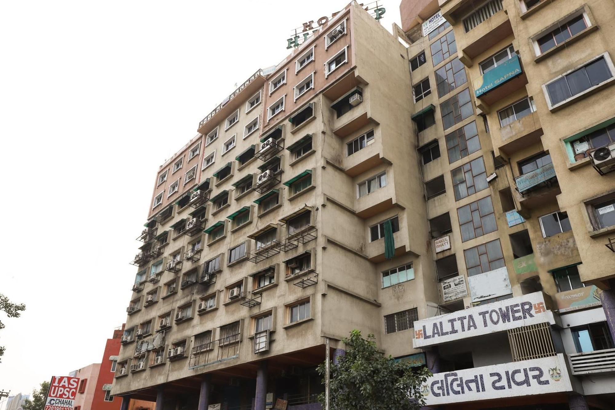 Spot On Hotel Hilltop Vadodara Luaran gambar